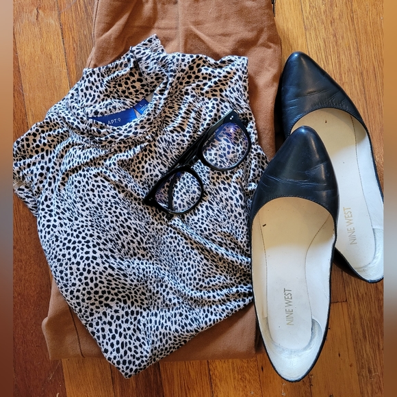 APT. 9 sleeveless leopard print mocneck shirt - Picture 3 of 4